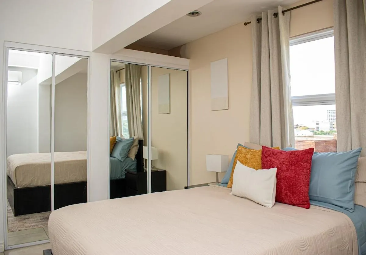 Apartamento The Soul Of Kingston Chic 2Br Condo With Pool And Gym Jamaica